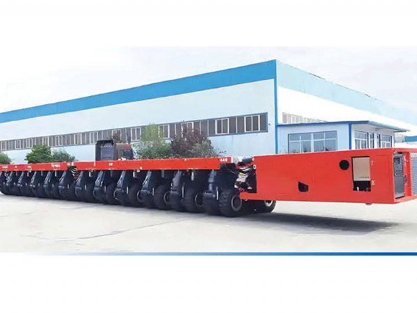 SPMT 自行走大件运输车